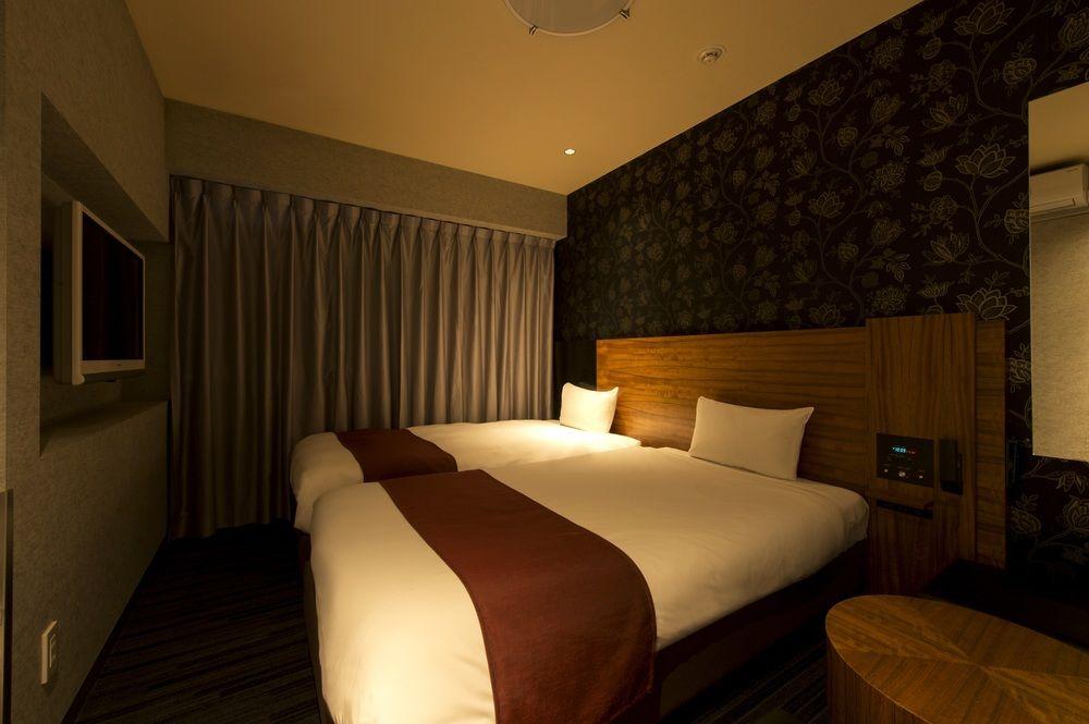 Hotel Villa Fontaine Tokyo-Shinjuku Buitenkant foto