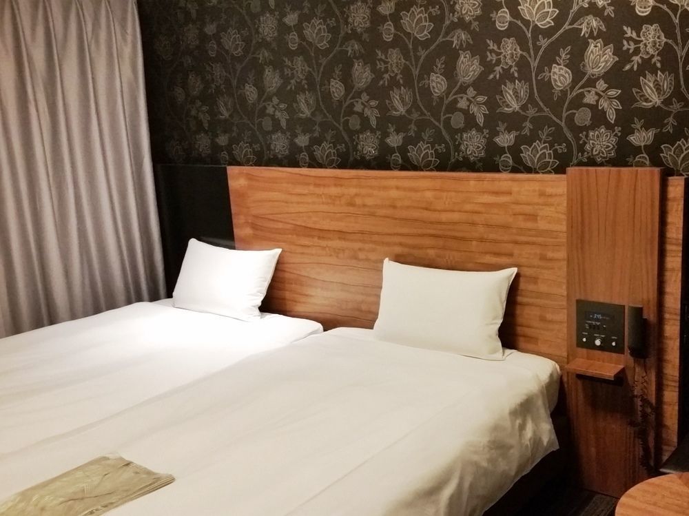 Hotel Villa Fontaine Tokyo-Shinjuku Buitenkant foto