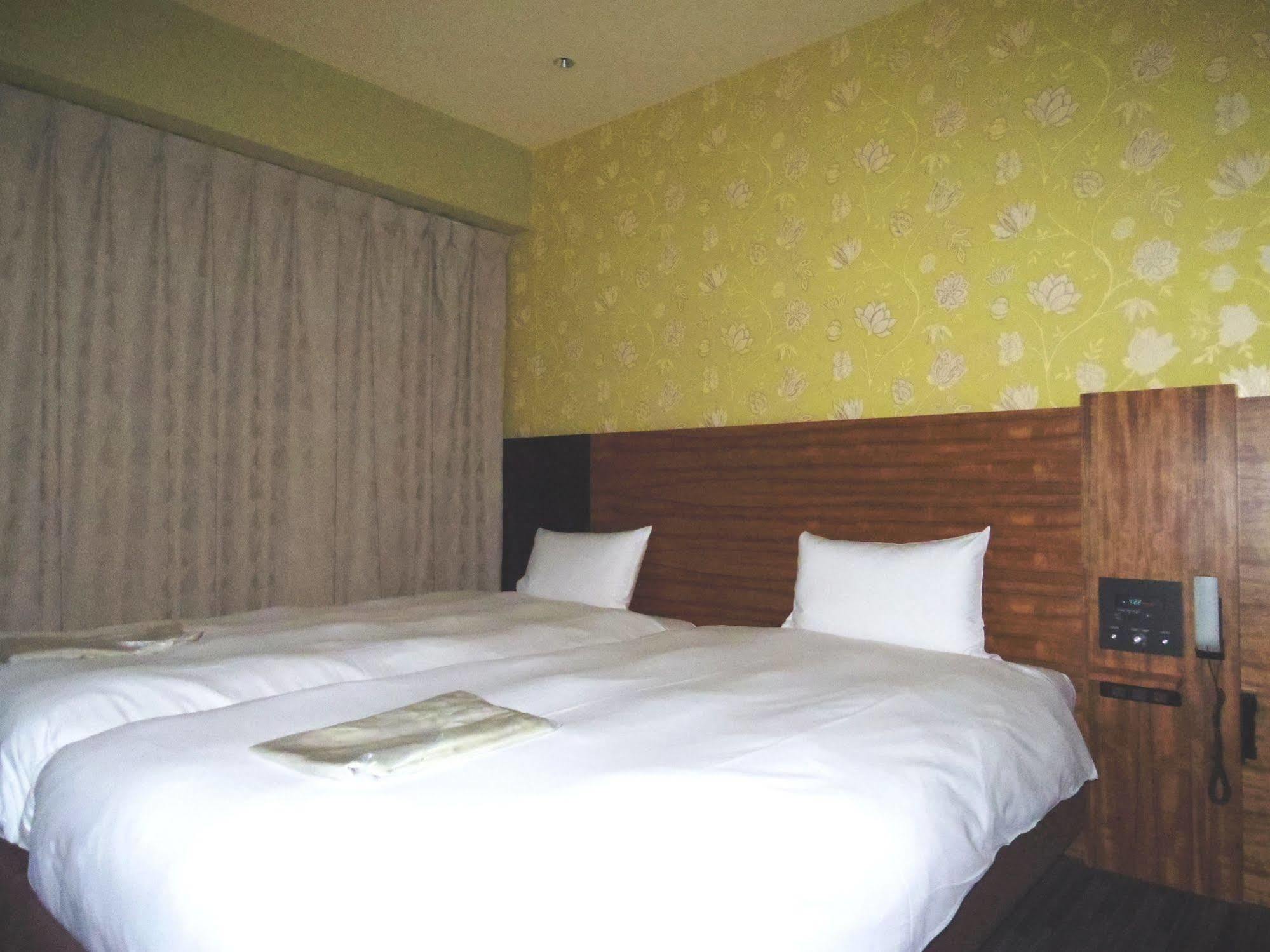 Hotel Villa Fontaine Tokyo-Shinjuku Buitenkant foto